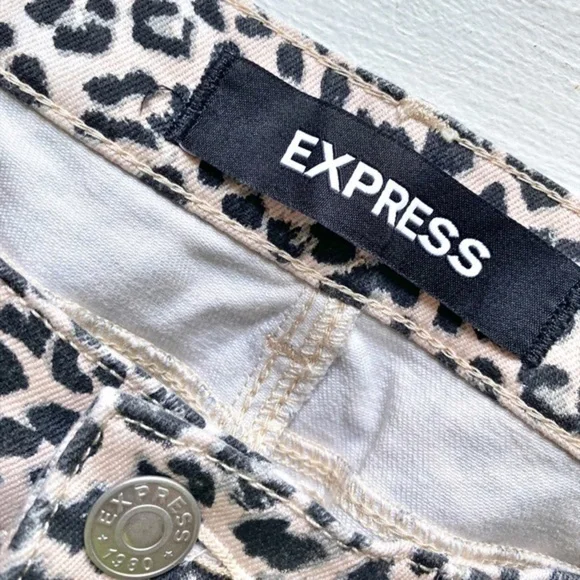 Express Straight Mini Mid Rise Animal Print Stretch Skirt - Picture 3 of 9